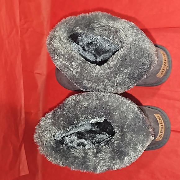 Apres by Lam 0 Soft Faux Fur Vegan/Man Made textile Booties NWOT Size 6 Womens - Picture 6 of 9